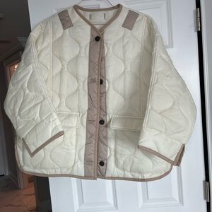 The Frankie Shop Quilted Teddy Coat in size xs/s. Cream/beige.